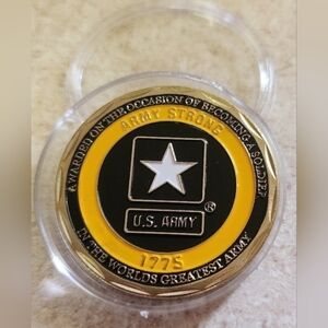 U.S. Army 1775 military coin in case